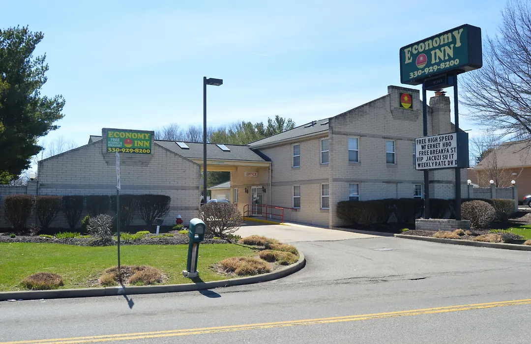 Economy Inn Cuyahoga Falls-1