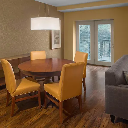 Sheraton Suites Akron Cuyahoga Falls-3